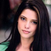 Ashley Greene-Alice Cullen
